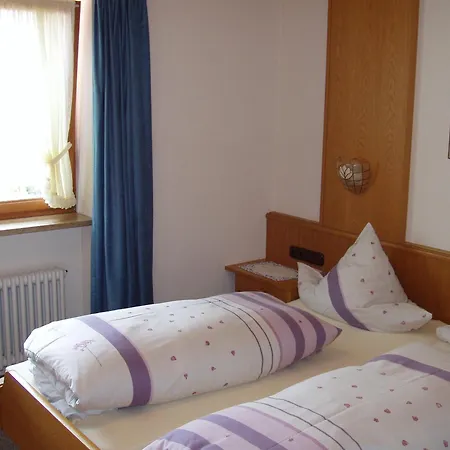 Gästehaus zur Färbe Apartments-2